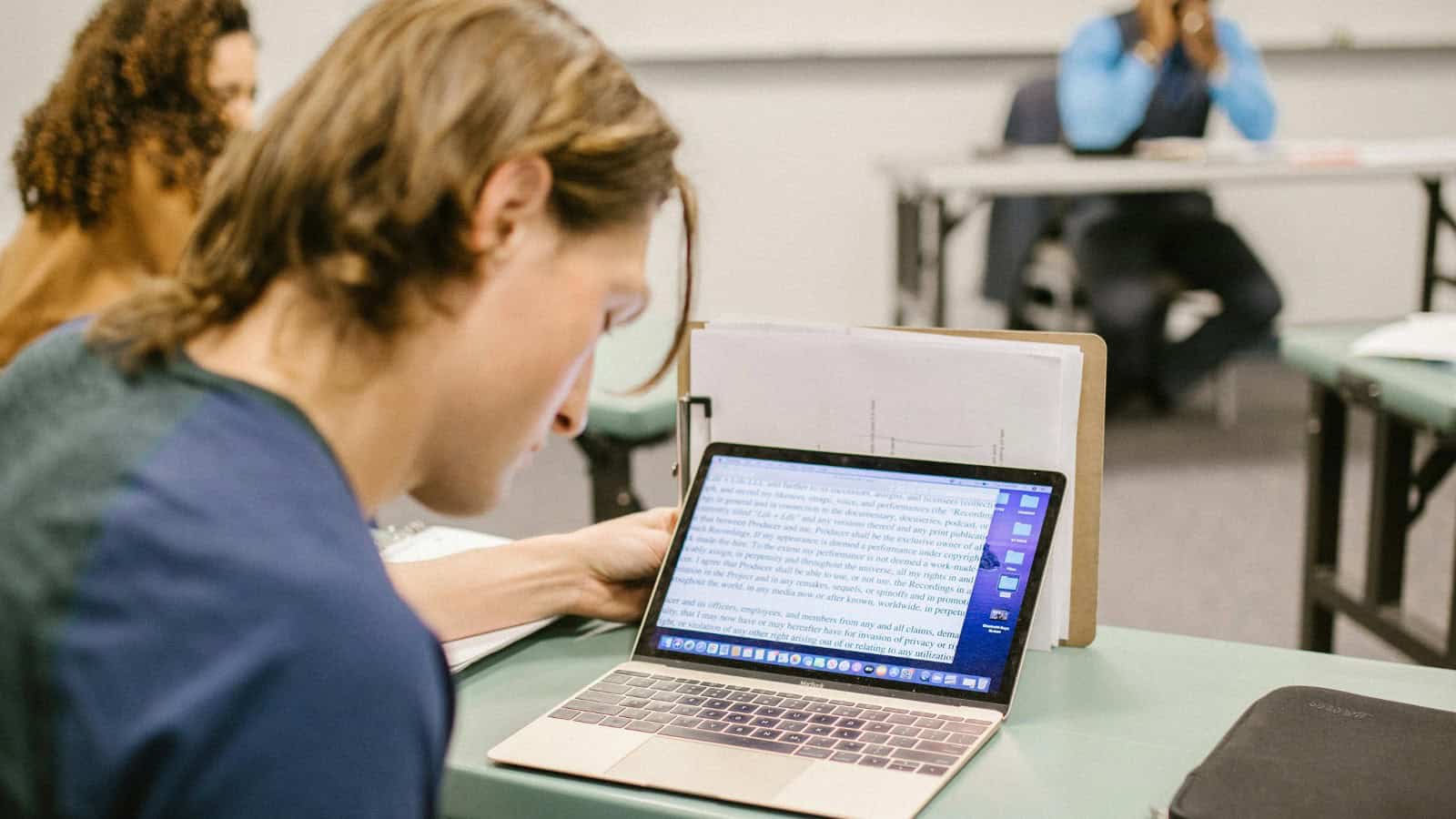 Understanding French Sanitation: Collective vs. Non-Collective Rules